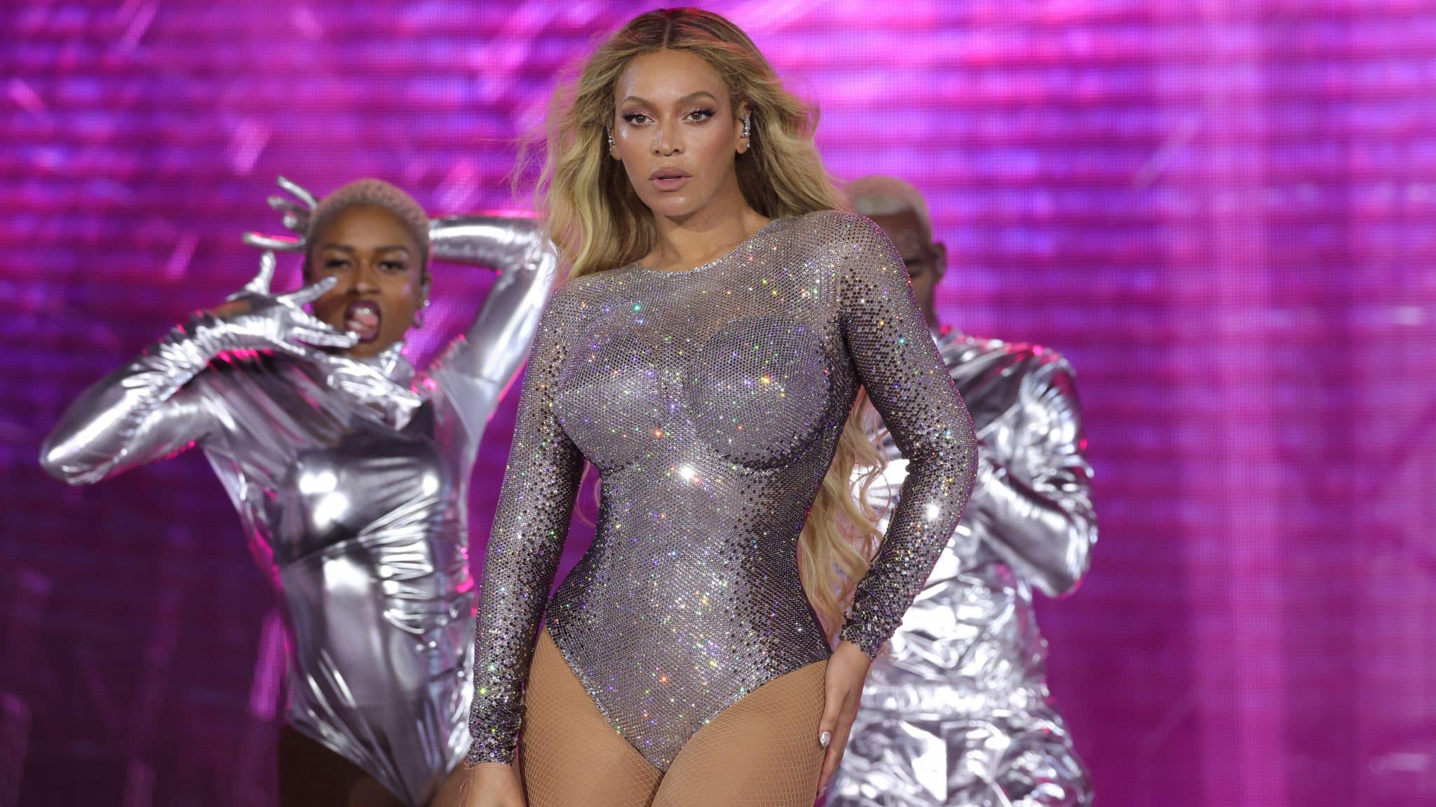 What Is The Silent Call The Call During Beyonc s Live Performances 