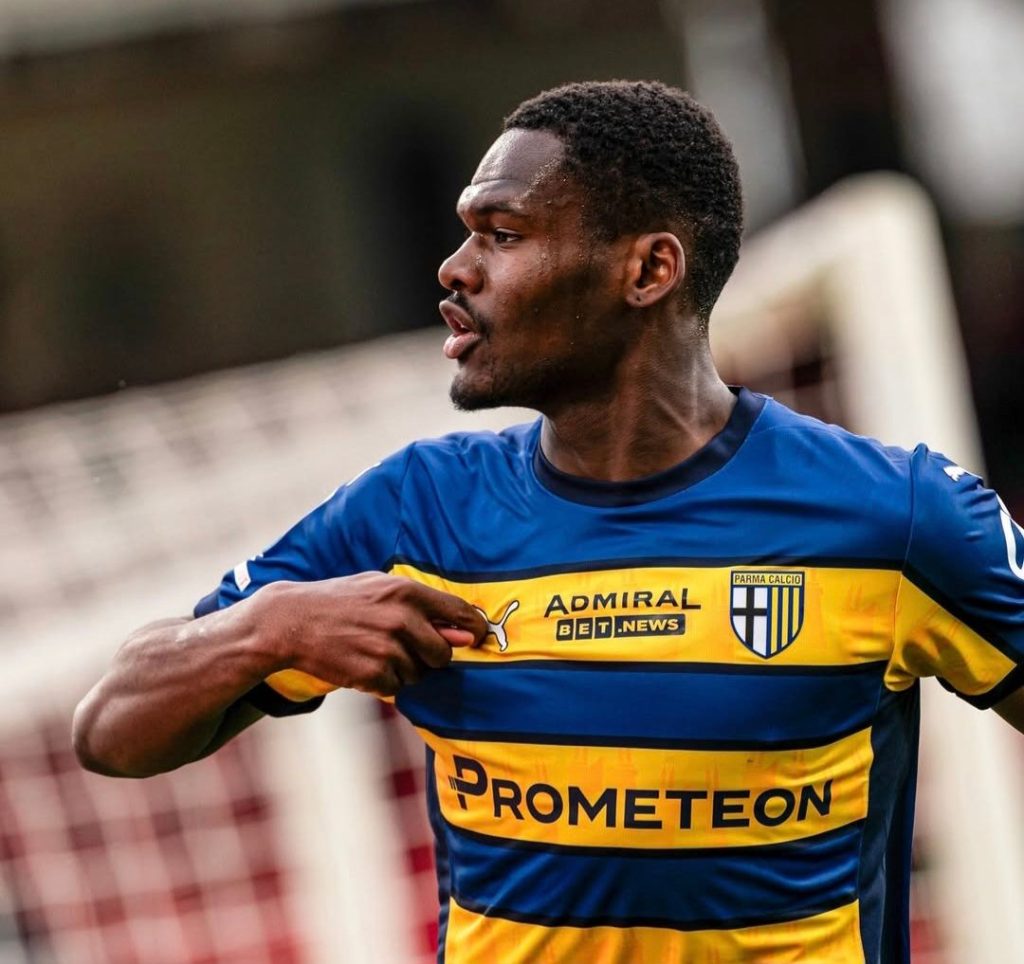 Inter, ufficiale l’arrivo di Bonny dal Parma: ritrova Chivu in nerazzurro