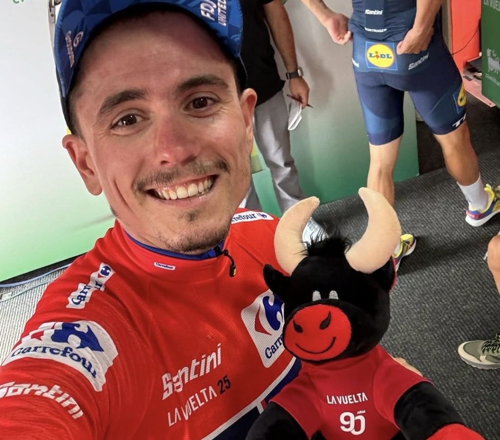 Vuelta 2025: Turner vince la quarta tappa, Gaudu sfila la maglia rossa a Vingegaard