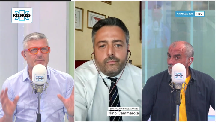 Saluti da Kiss Kiss - Nino Cammarata Sindaco di Piazza Armerina (EN)
