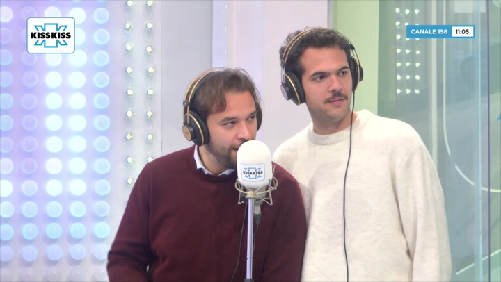 I Sansoni in Good Morning Kiss Kiss