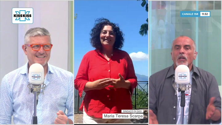 Saluti da Kiss Kiss - Maria Teresa Scarpa sindaco di Gioi (SA)