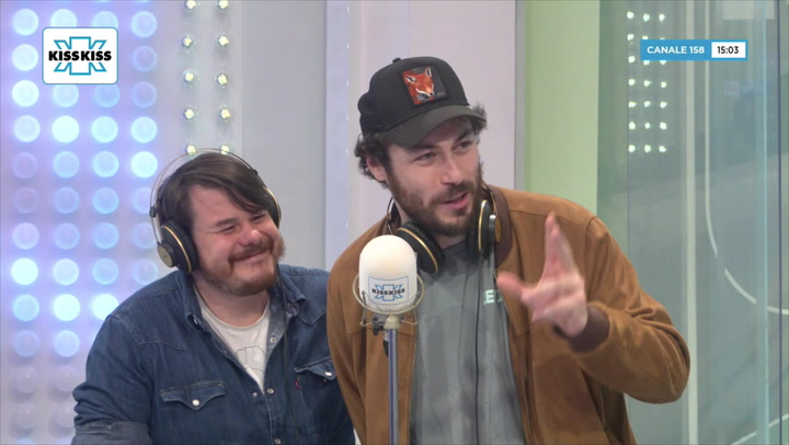 I Pinguini Tattici Nucleari in Dedikiss