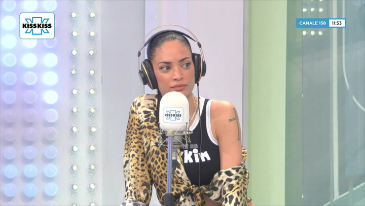 Elodie in Good Morning Kiss Kiss