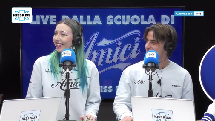 Valentina e Plasma in Dedikiss