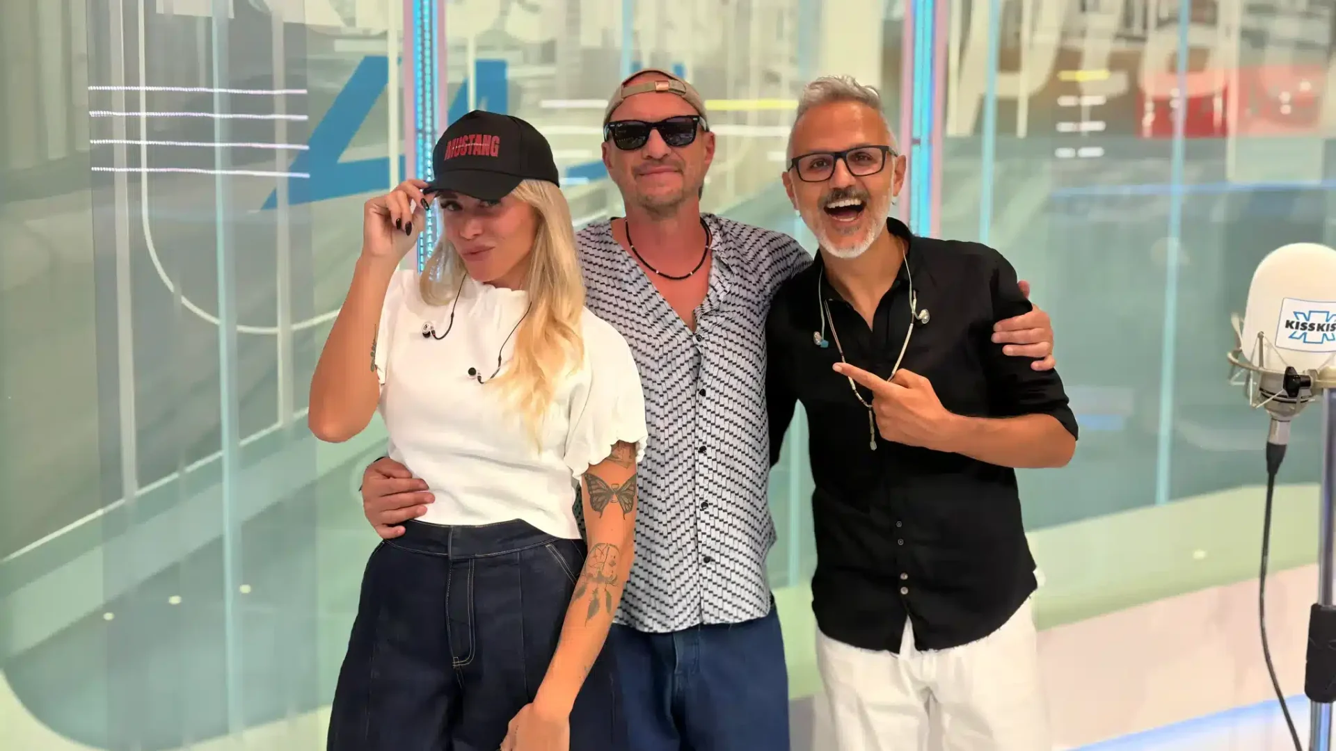 Biagio Antonacci si racconta a Radio Kiss Kiss tra il nuovo album Mustang, la collaborazione con Sayf, il possibile ritorno a Sanremo, i ricordi legati a Ron e la tournée che si conclude a Pompei