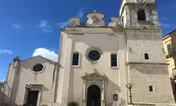 Candela-chiesa