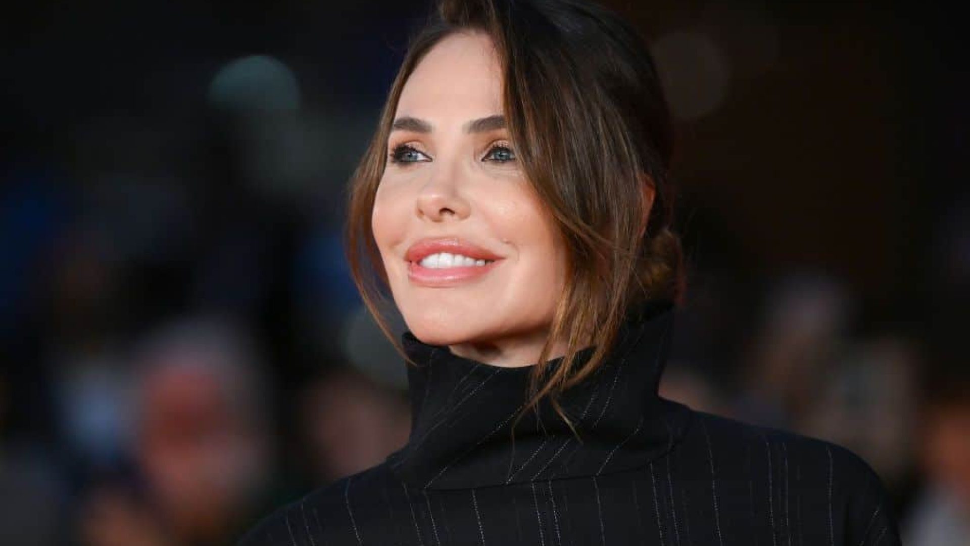 Ilary-Blasi-red-carpet.jpg