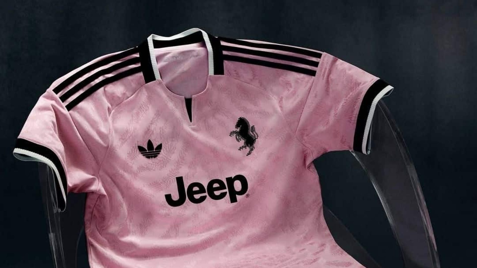 Juventus-rosa.jpg