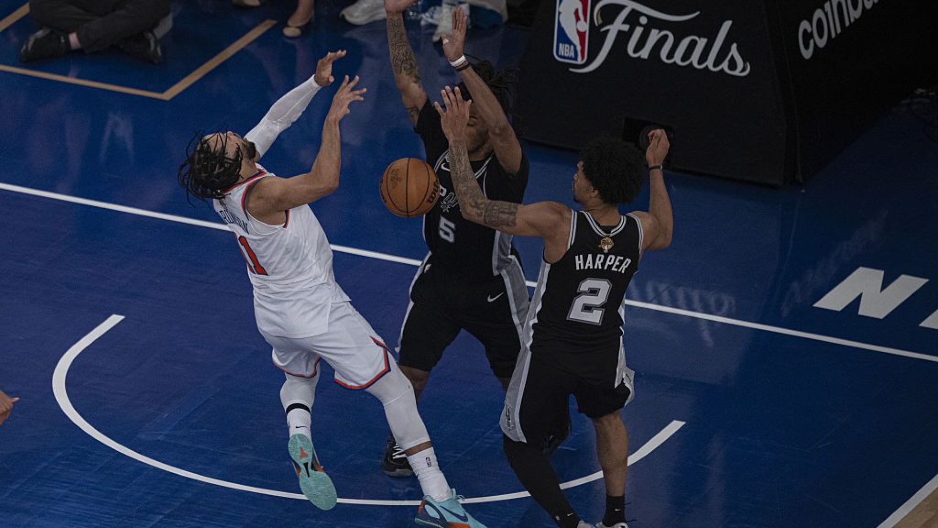 Knicks-spurs.jpg