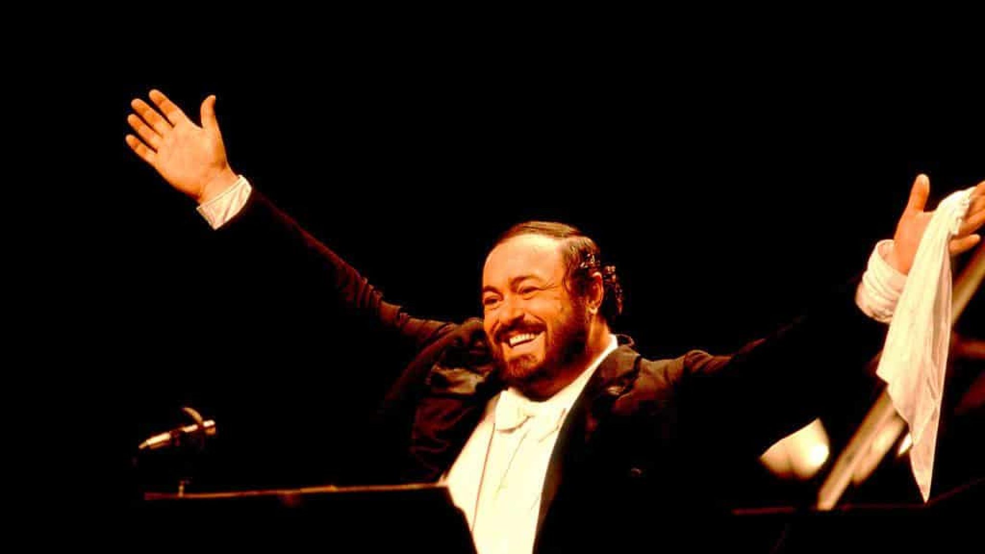Pavarotti89.jpg