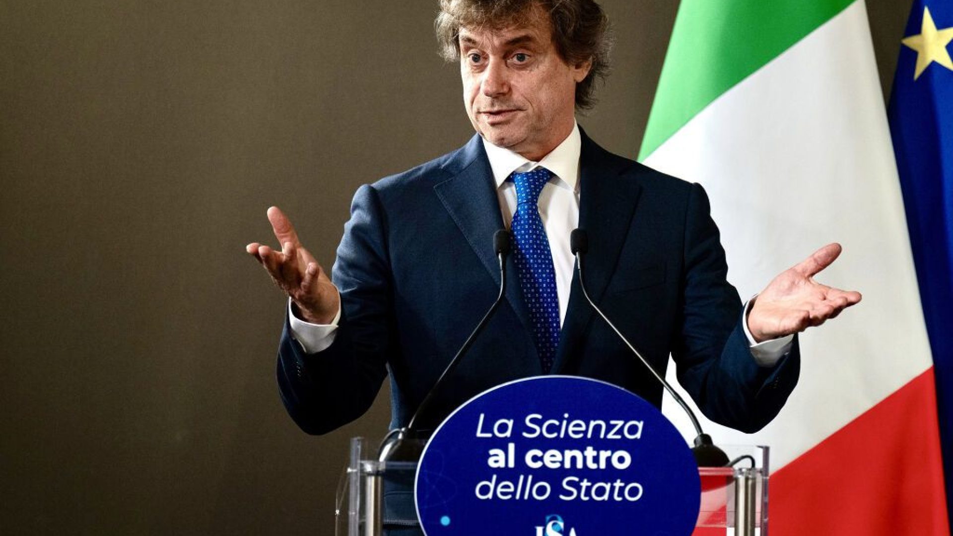 Roma, Palazzo Wedekind, 05/04/2024 – Alberto Angela interviene all’evento “La Scienza al centro dello Stato”.