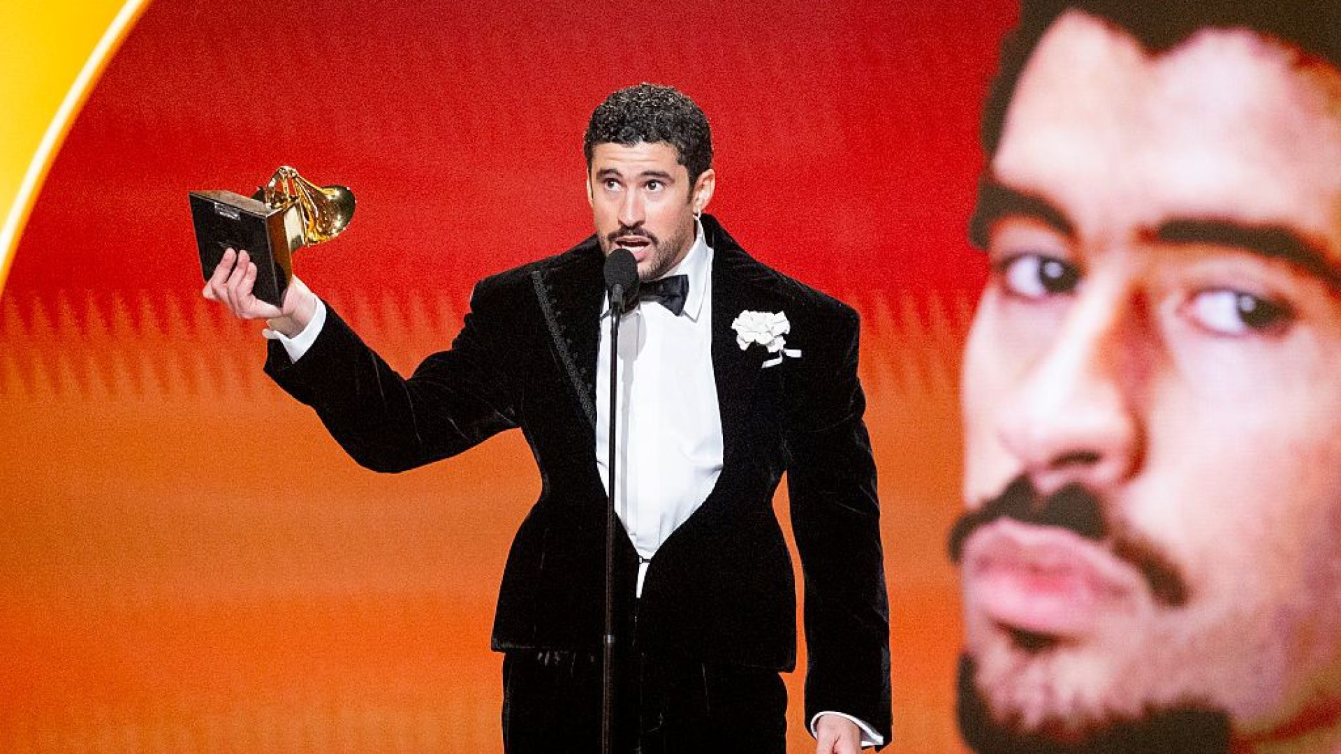 bad-bunny-grammy.jpg