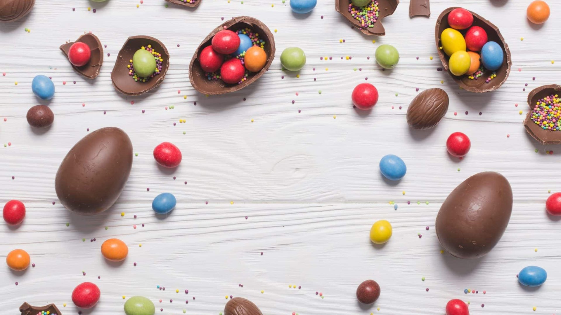 delicious-easter-sweets-composition.jpg