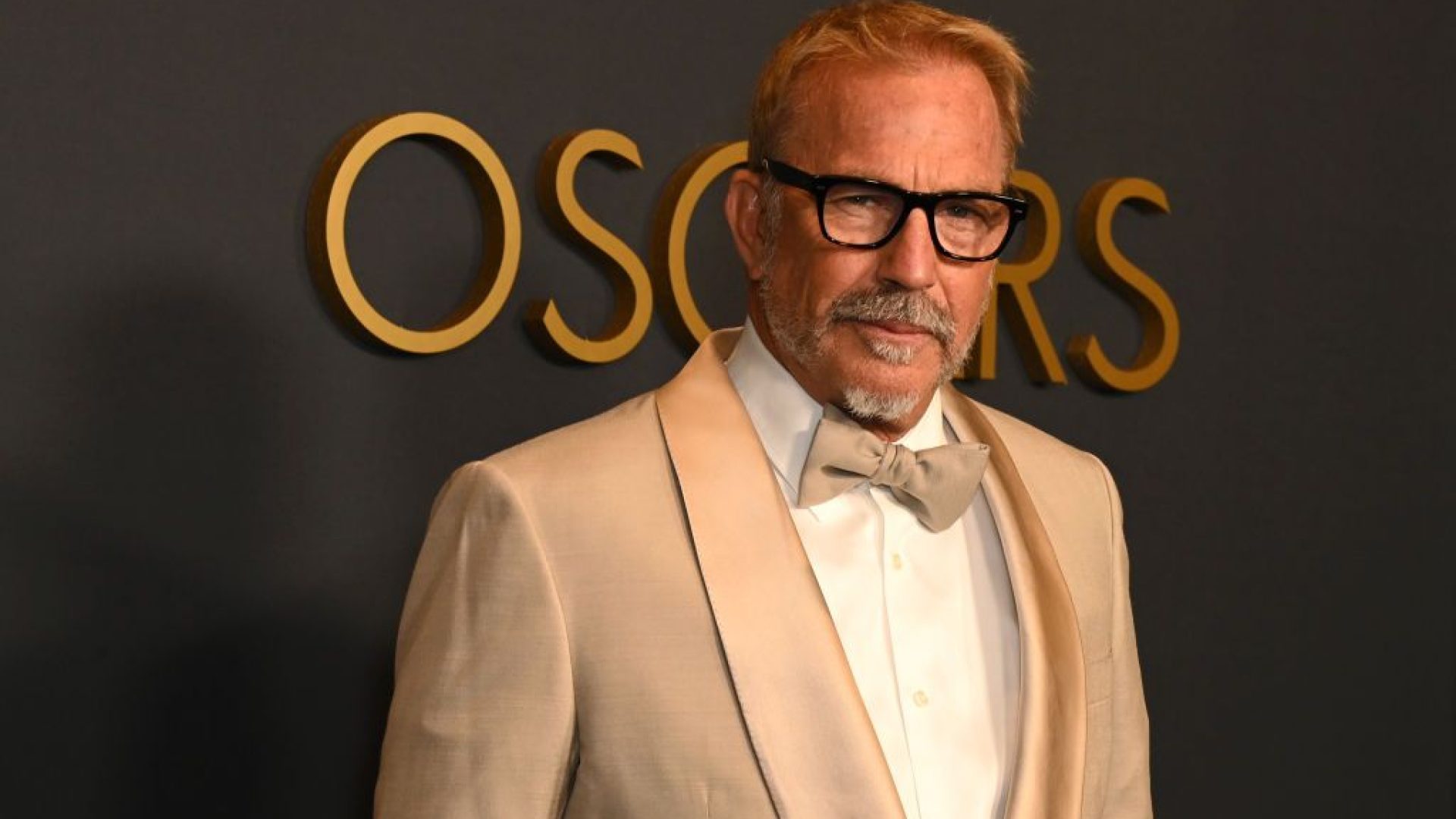 kevincostner45.jpg
