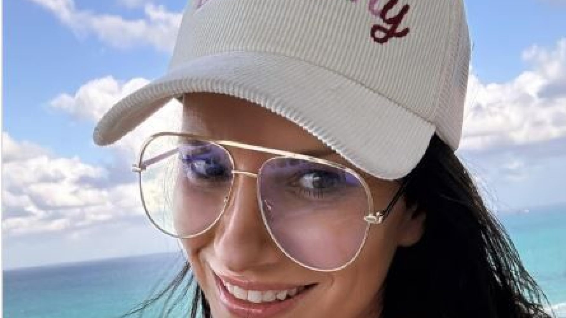 laurapausini333.JPG